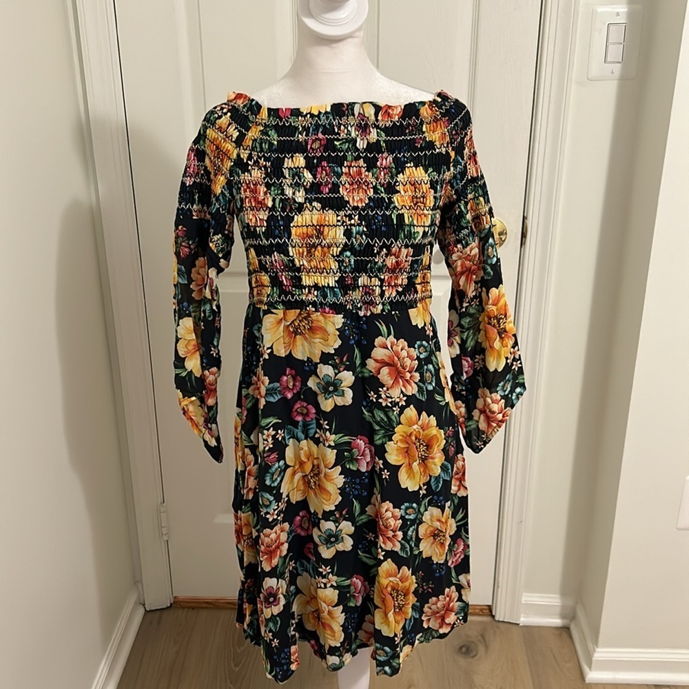 Farm Rio x Anthropologie Sasha Off-Shoulder Flroal Smocked Dress New Size Small - Picture 4 of 13